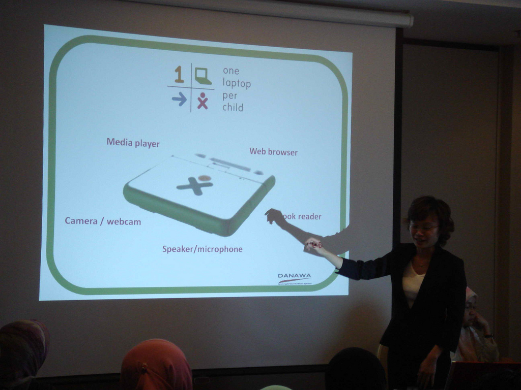 Photo of Power Point Slide Which Shows the XO as a Multi-purpose Learning Tool.