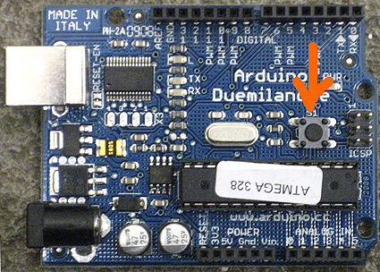 Arduino_Board_15cm_Pfeil.jpg